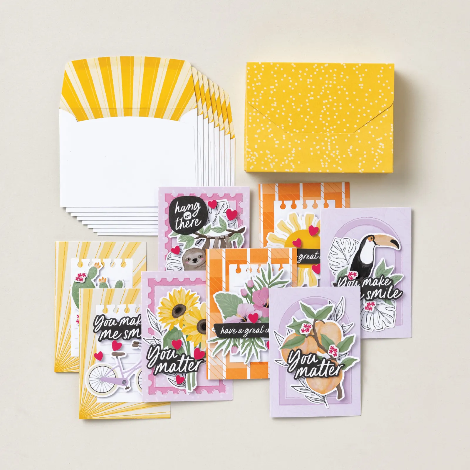 Share a smile kit Notes of Cheer Card Kit from Stampin' Up makes 9 beautiful simple and elegant cards for your family or friends.